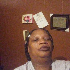 Meet your Posher, Cecelia